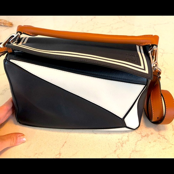 Loewe Handbags - Loewe puzzle bag medium size 👜